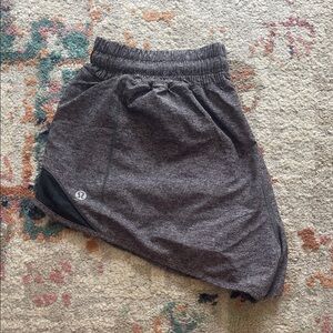 Lululemon 2.5” Low-Rise Hotty Hot Shorts